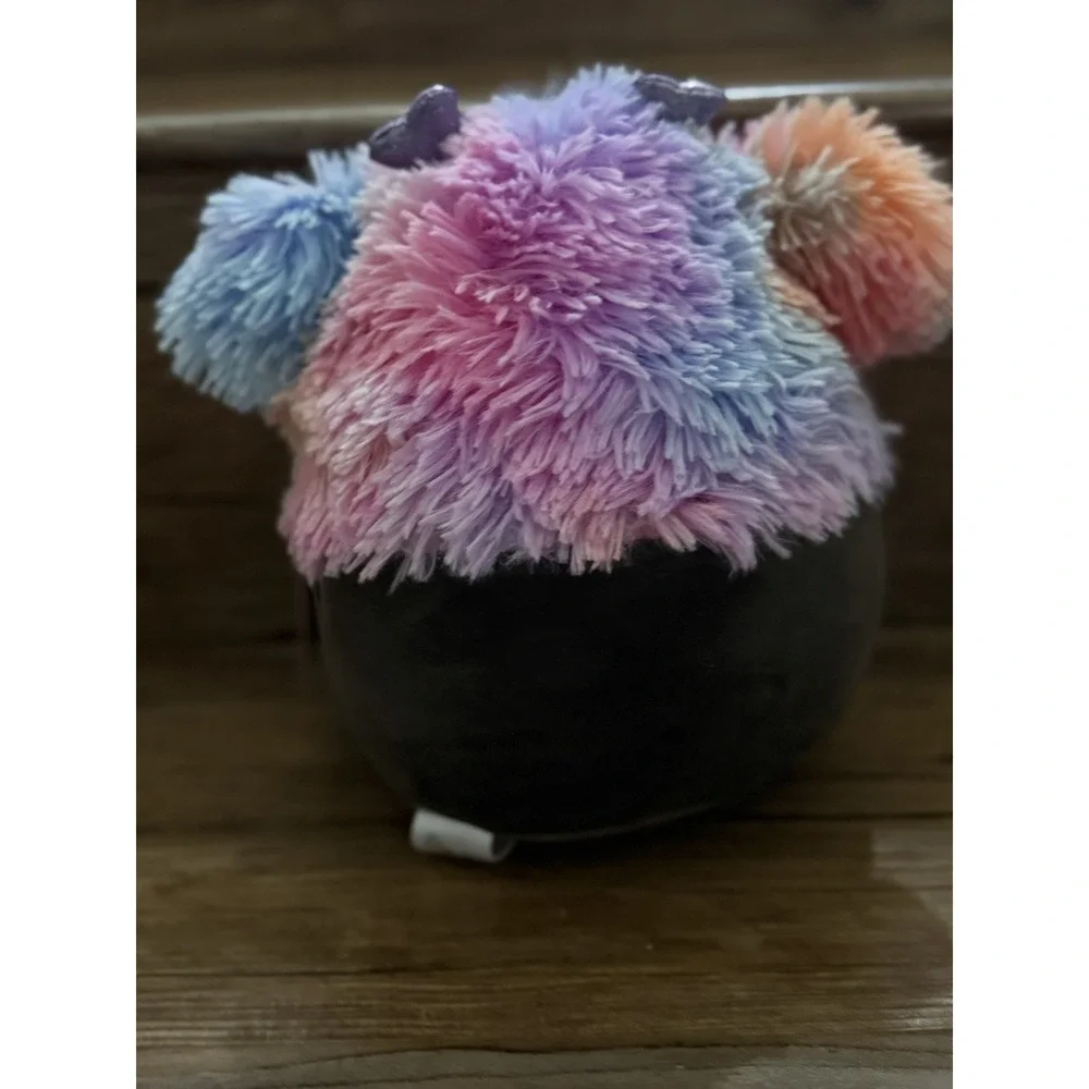 (NEW With‎ Tags) Frumpy The EMO Valentines Black Bigfoot 8in Squishmallow Plush